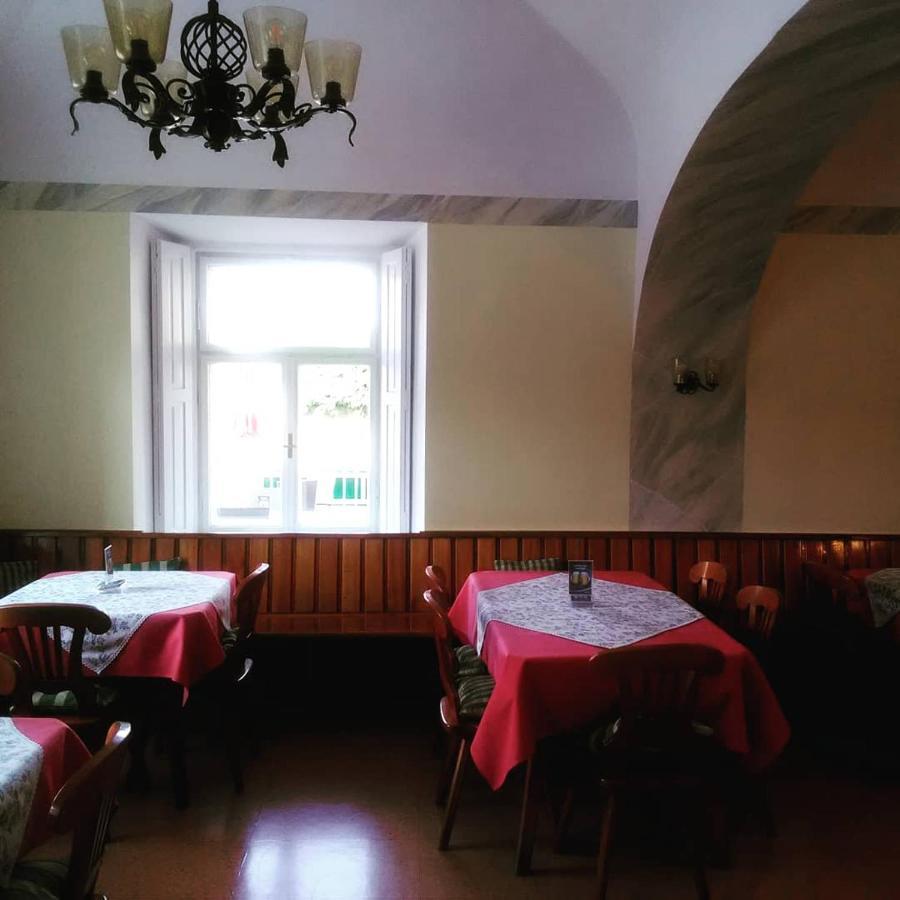 Zur Goldenen Krone Ehrenhausen Zewnętrze zdjęcie